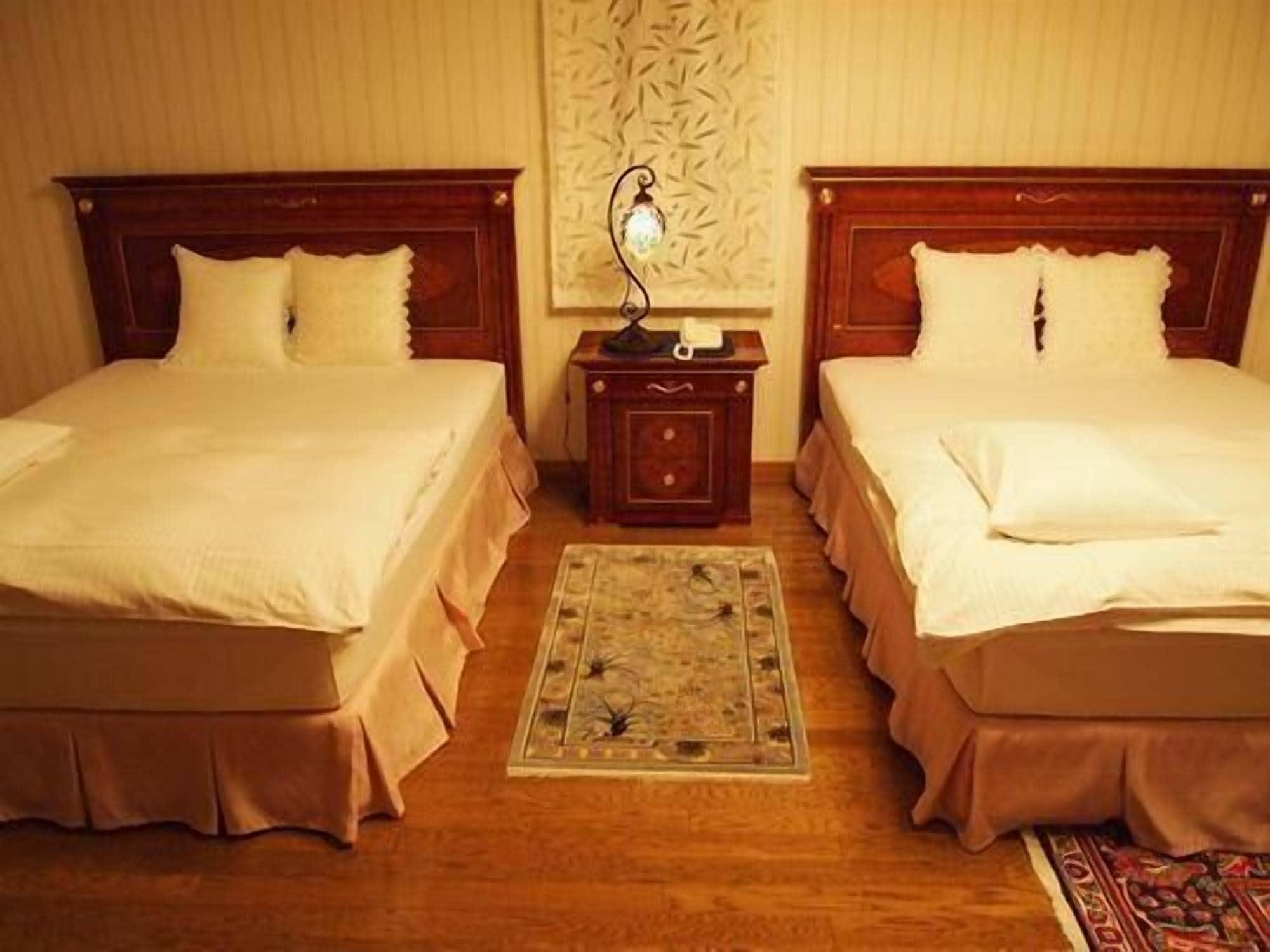 Petit Hotel Corinthian Rebun Экстерьер фото