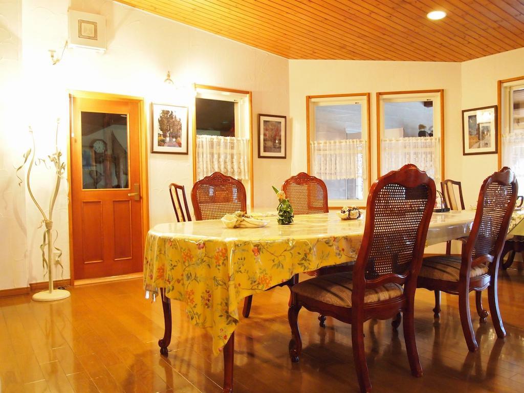 Petit Hotel Corinthian Rebun Экстерьер фото