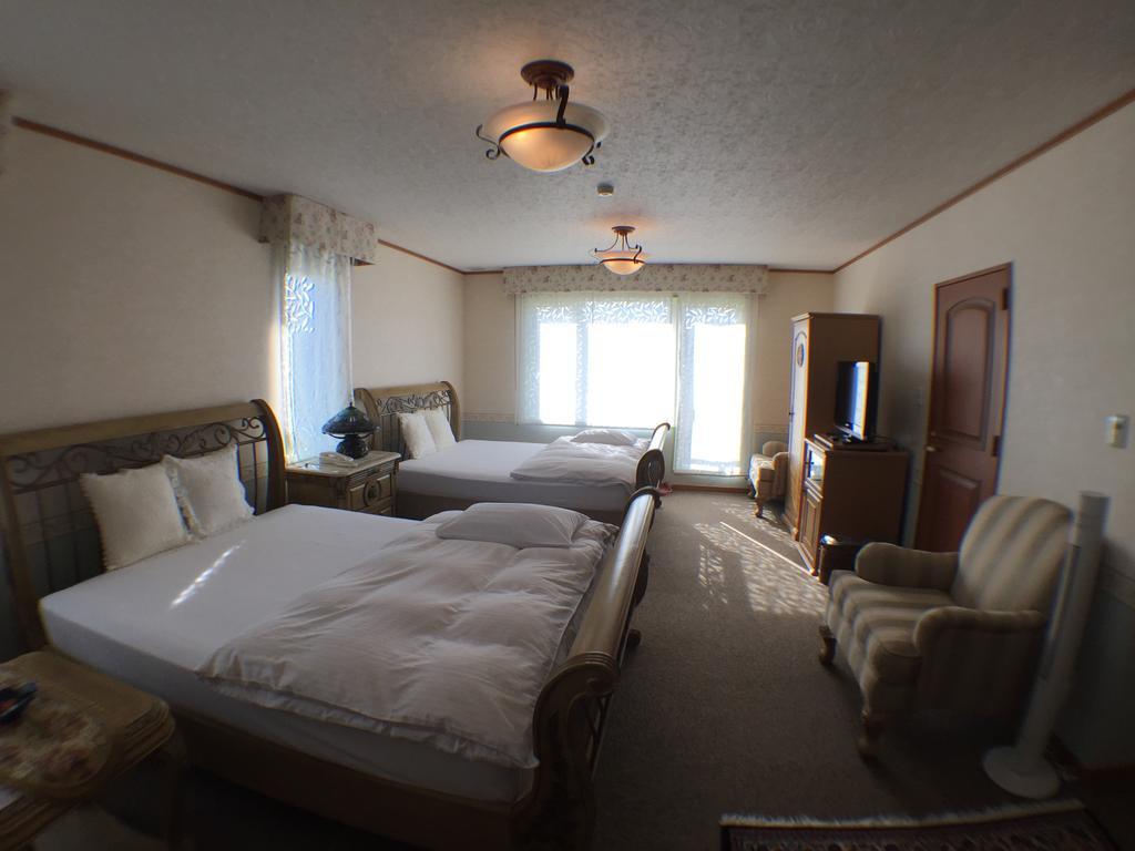 Petit Hotel Corinthian Rebun Экстерьер фото
