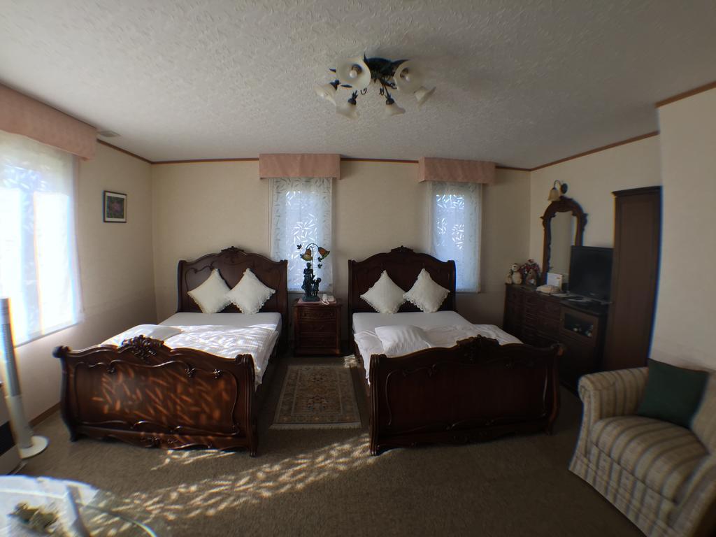 Petit Hotel Corinthian Rebun Экстерьер фото